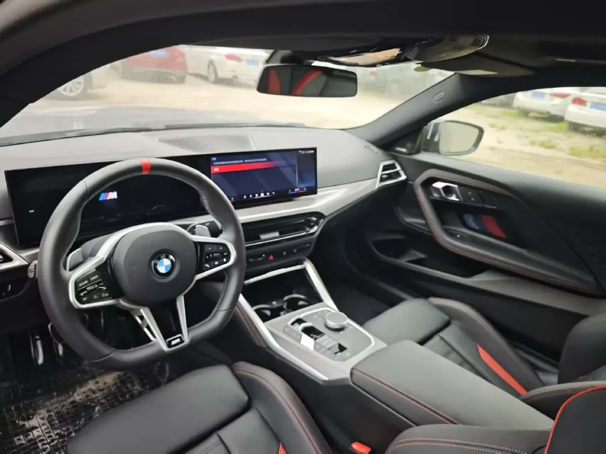 2024 BMW 3.0T 333HP L6 8AT,autocango,china used car exporter,china ev exporter,chinese used car exporter,chinese used ev exporter