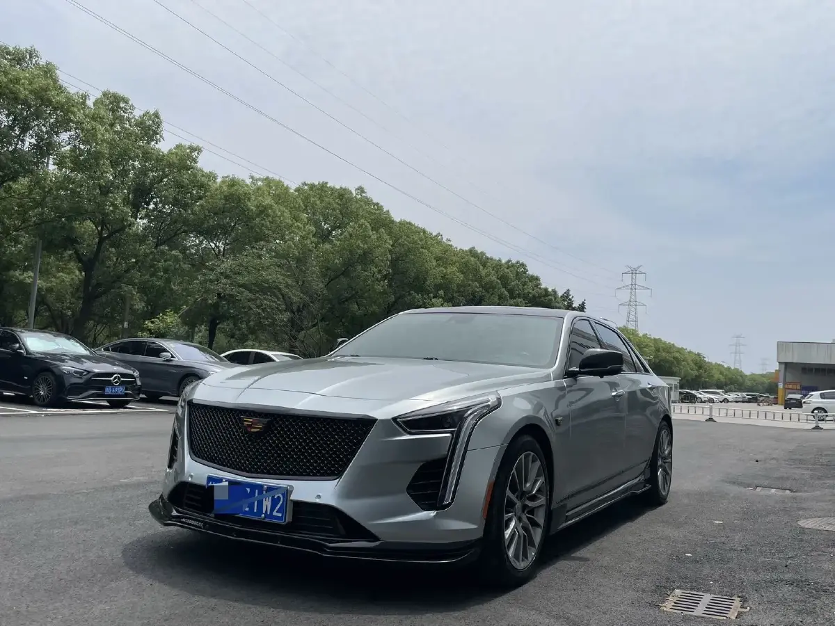 2022 Cadillac CT6 2.0T 237HP L4 10AT 2022 Cadillac CT6 2.0T 237HP L4 10AT