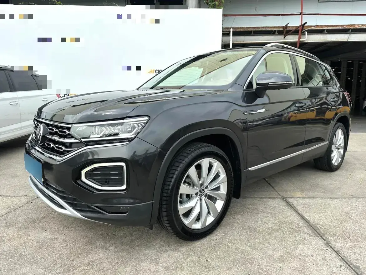 2022 Volkswagen Tayron 2.0T 220HP L4 7DCT