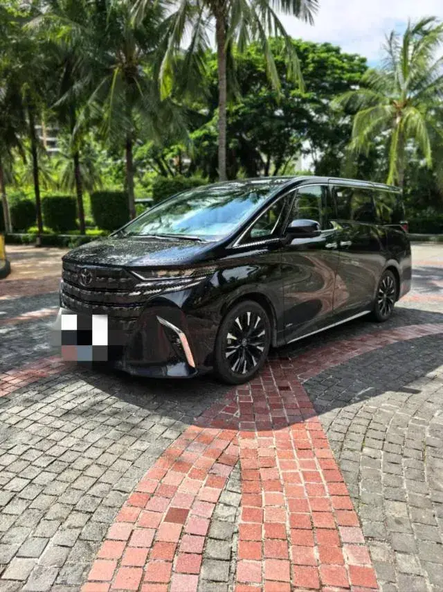 2024 Toyota Alphard 2.5L 190HP L4 E-CVT Hybrid
