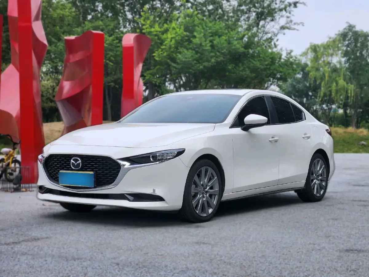 2022 Mazda 3 Axela 2.0L 158HP L4 6AT