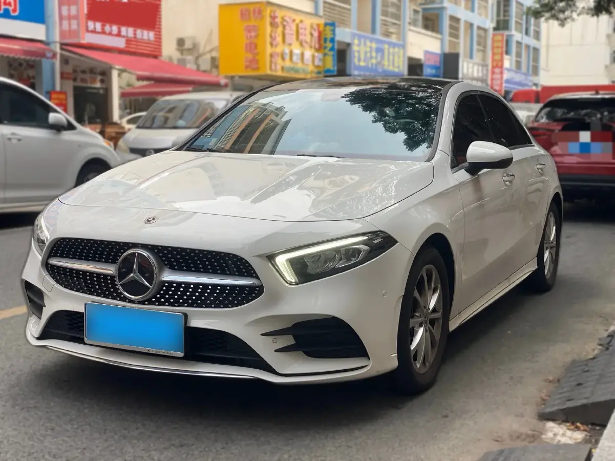 2022 Mercedes-Benz A Class 1.3T 163HP L4 7DCT