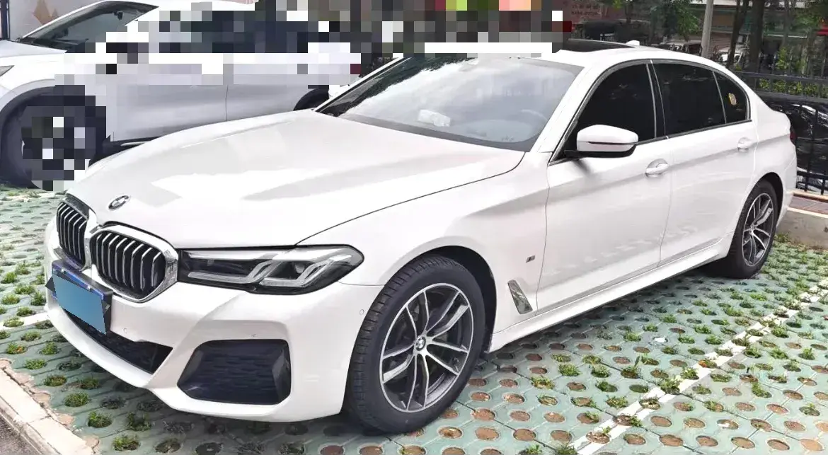 2022 BMW 5 Series 2.0T 184HP L4 8AT