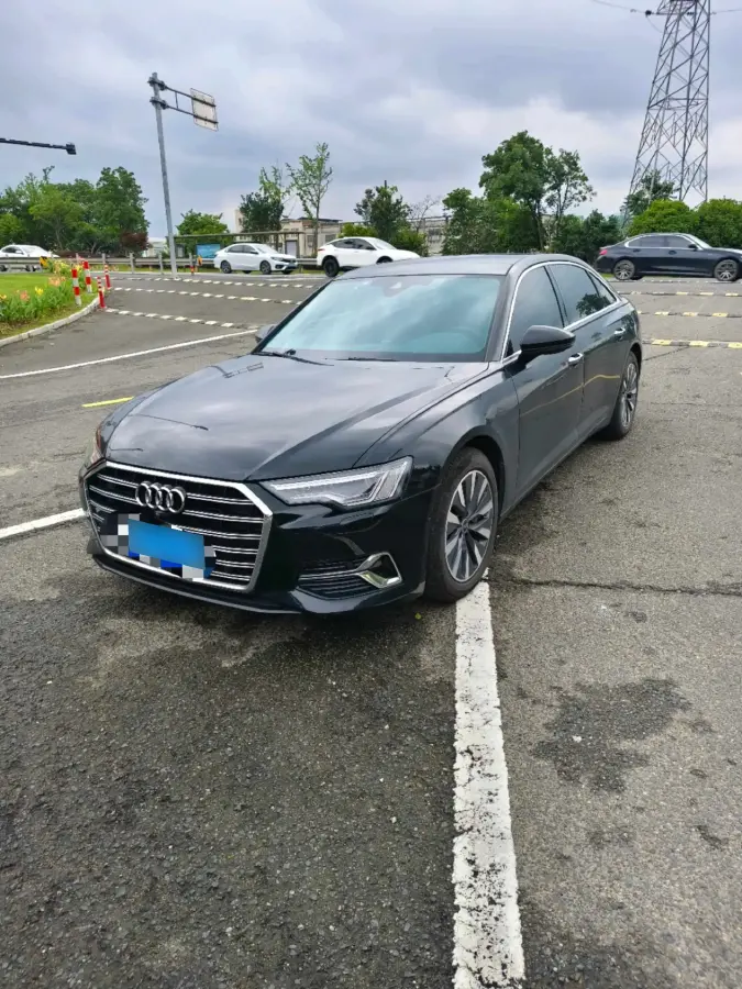 2024 Audi A6L 2.0T 245HP L4 7DCT