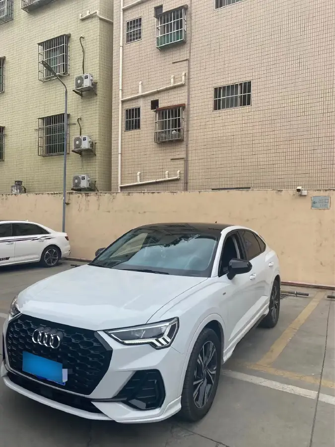 2022 Audi Q3 Sportback 2.0T 186HP L4 7DCT