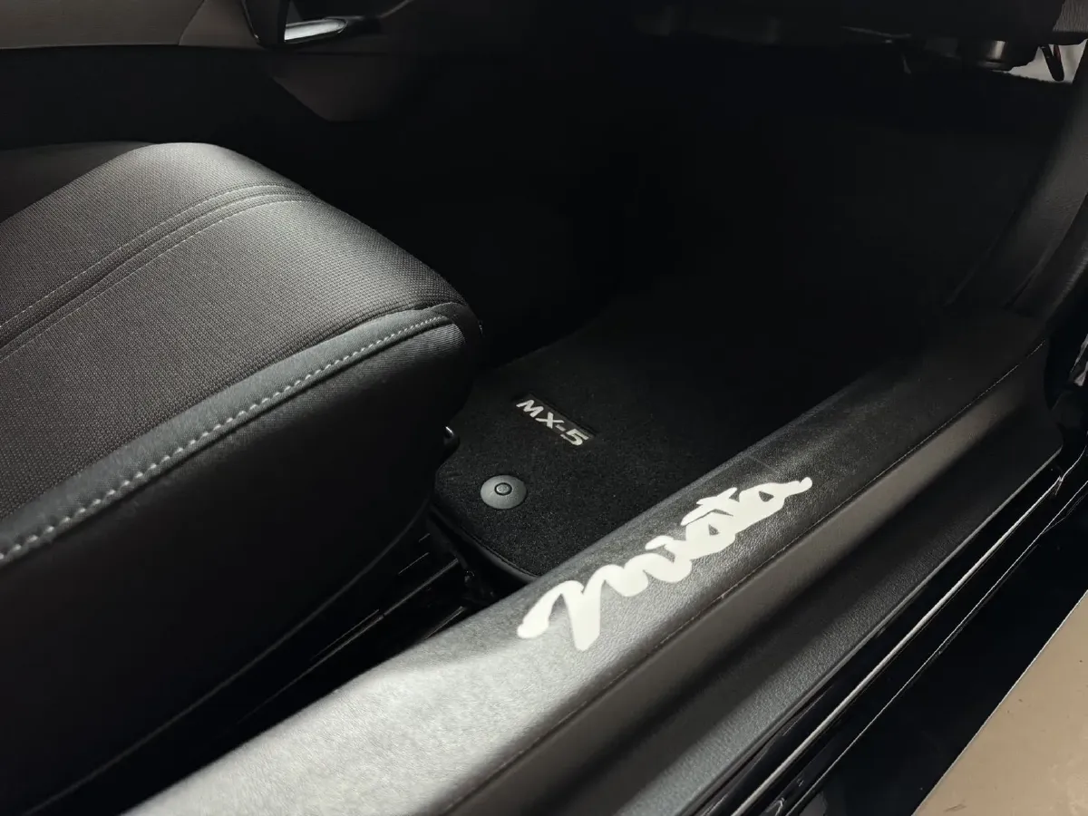 2023 BMW 3.0T 333HP L6 8AT,autocango,china used car exporter,china ev exporter,chinese used car exporter,chinese used ev exporter