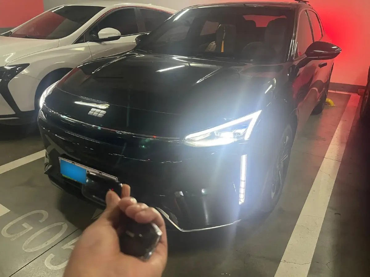 2023 Geely Galaxy L6 1.5T 163HP L4 3DHT PHEV