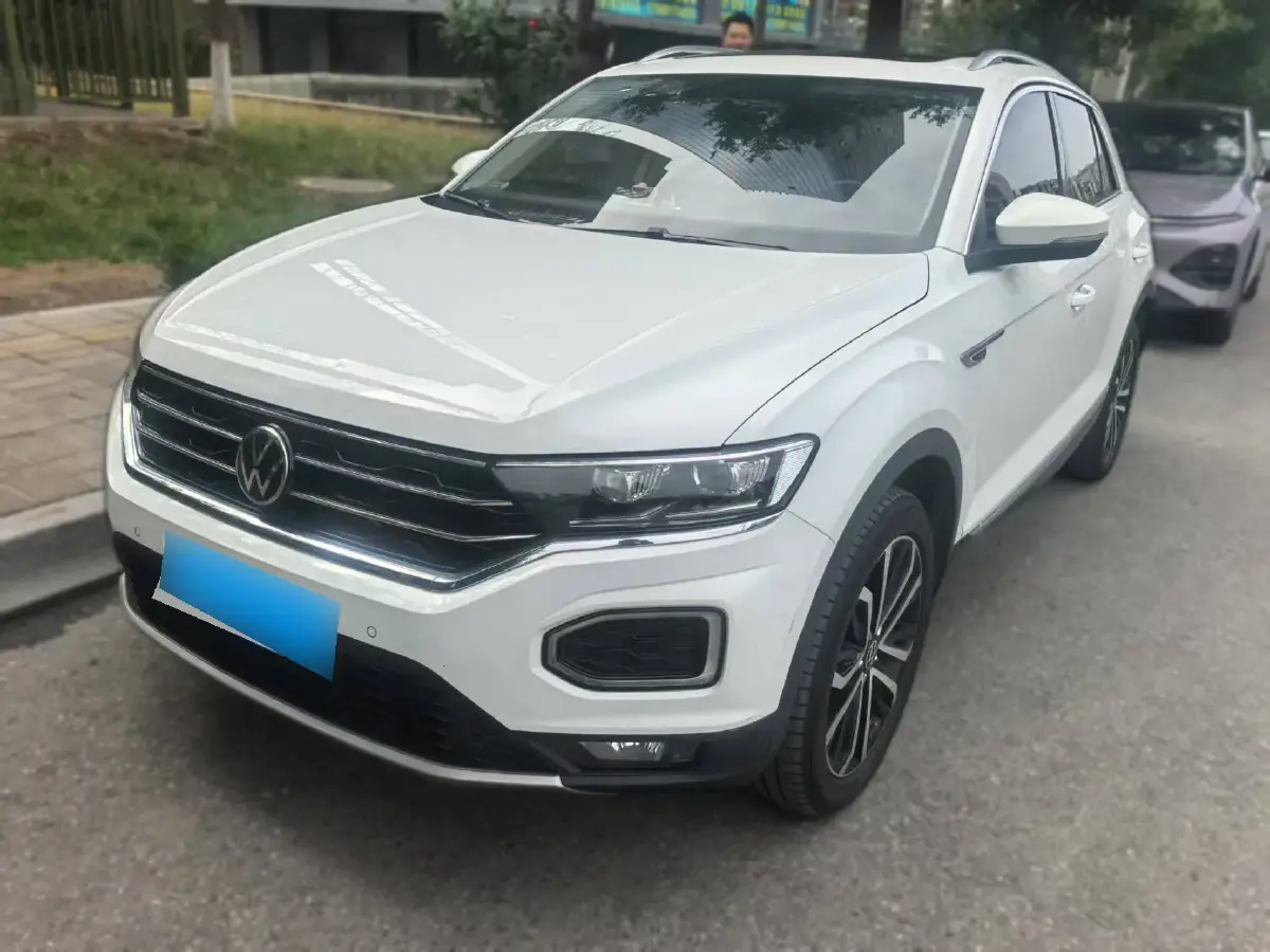 2021 Volkswagen T-Roc 1.4T 150HP L4 7DCT