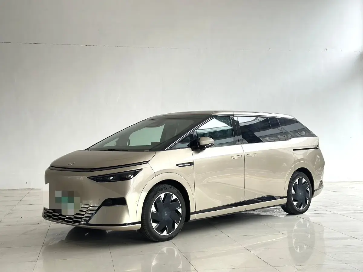 2024 Xpeng X9 BEV 101.5KWH