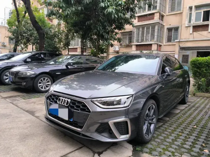 2023 Audi A4L 2.0T 190HP L4 7DCT