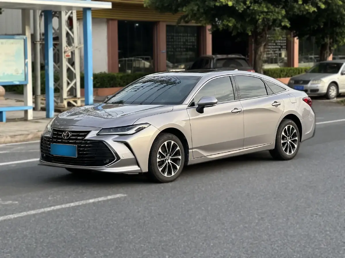 2023 Toyota Avalon 2.0L 177HP L4 CVT