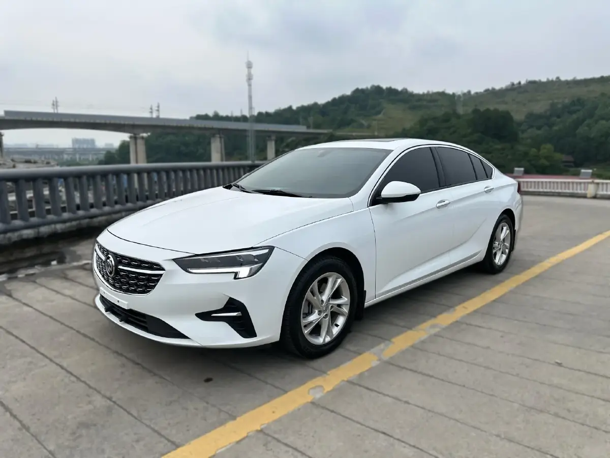 2021 Buick Regal 1.5T 169HP L4 9AT