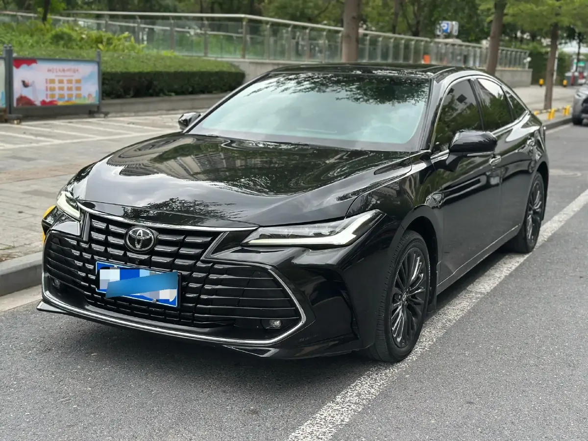 2022 Toyota Avalon 2.0L 178HP L4 CVT