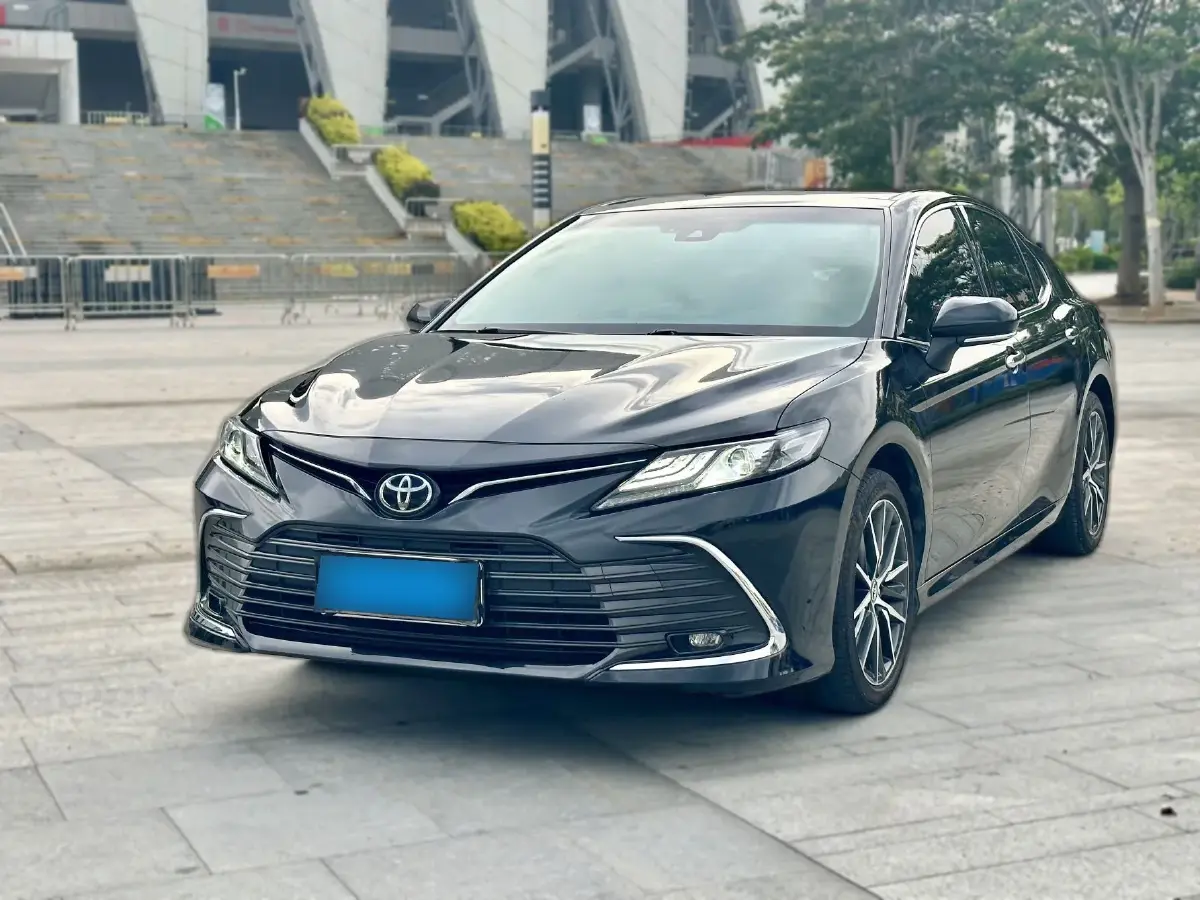 2021 Toyota Camry 2.5L 209HP L4 8AT