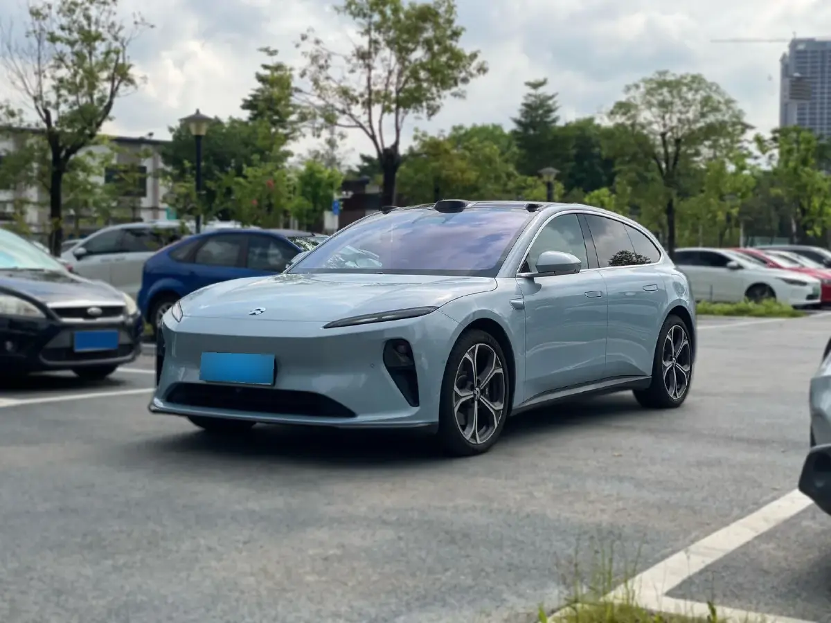 2024 NIO ET5T BEV 75KWH
