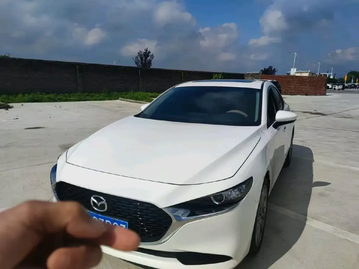2023 Mazda 3 Axela 2.0L 158HP L4 6AT