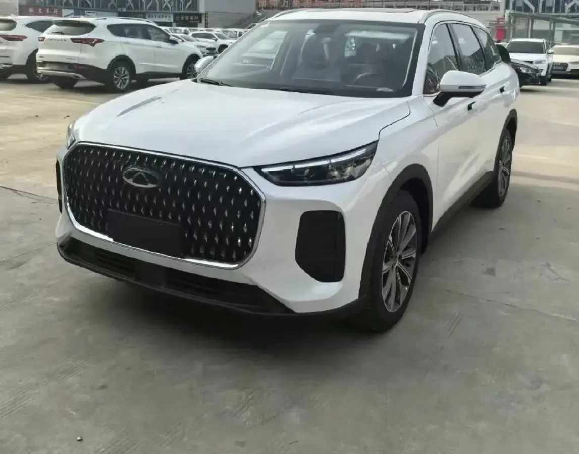 2025 Chery Tiggo 8 Plus 1.6T 197HP L4 7DCT