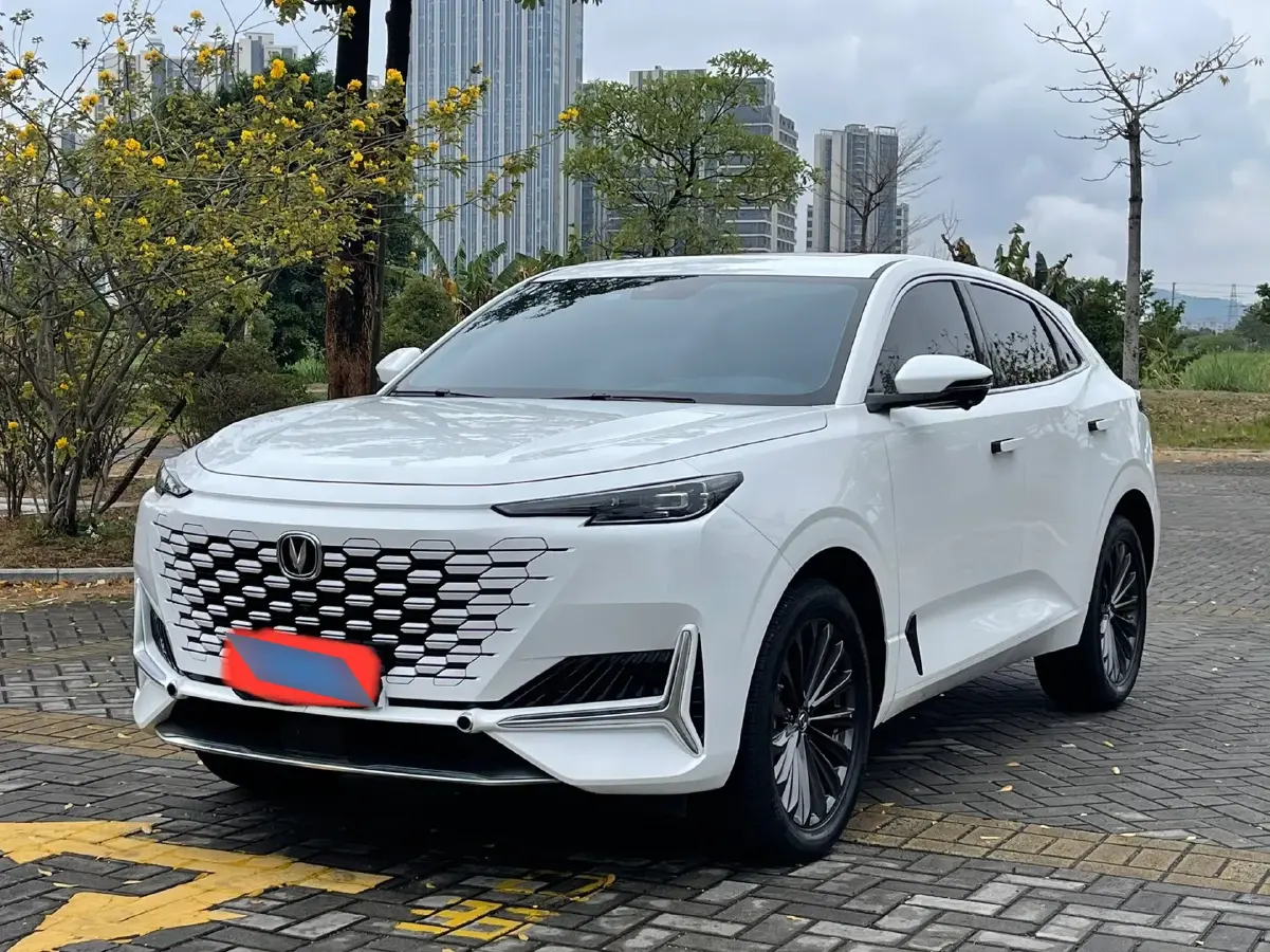 2021 ChangAn UNI-K 2.0T 233HP L4 8AT