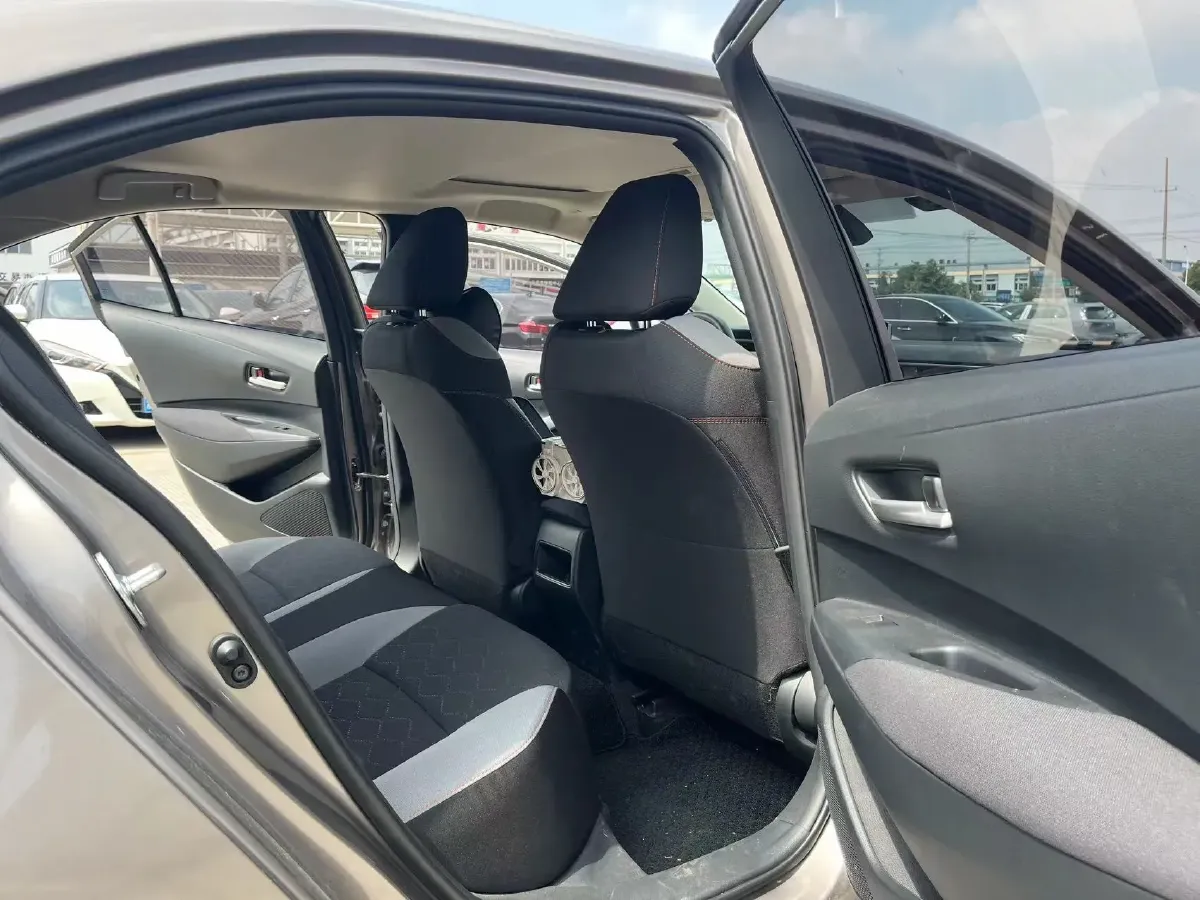 2021 Toyota Corolla 1.2T 116HP L4 CVT,autocango,china used car exporter,china ev exporter,chinese used car exporter,chinese used ev exporter