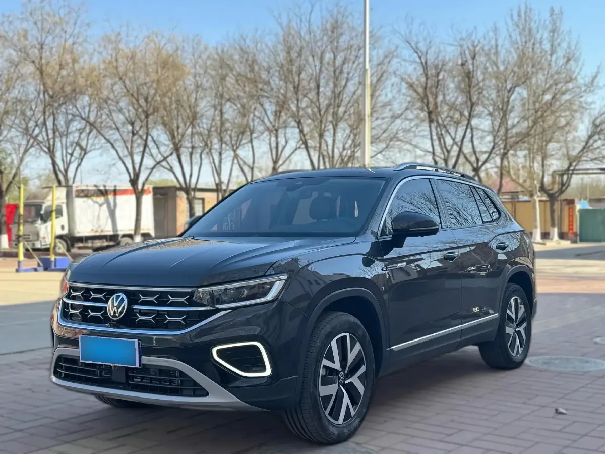 2024 Volkswagen Tayron 2.0T 186HP L4 7DCT