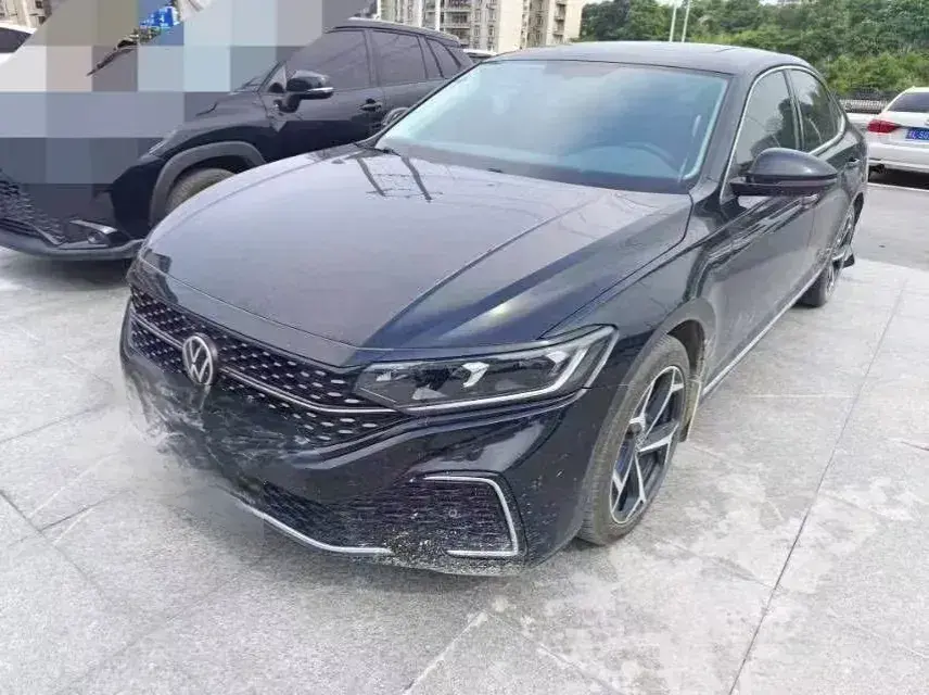 2022 Volkswagen Passat 2.0T 186HP L4 7DCT