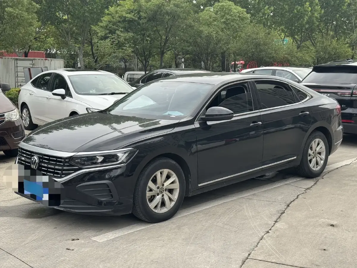 2023 Volkswagen Passat 1.4T 150HP L4 7DCT