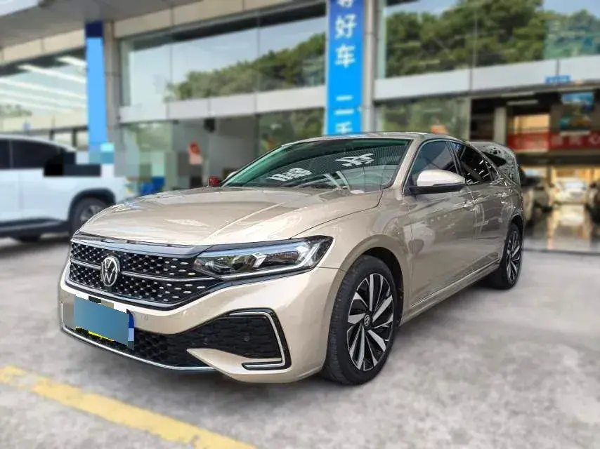 2022 Volkswagen Passat 2.0T 186HP L4 7DCT