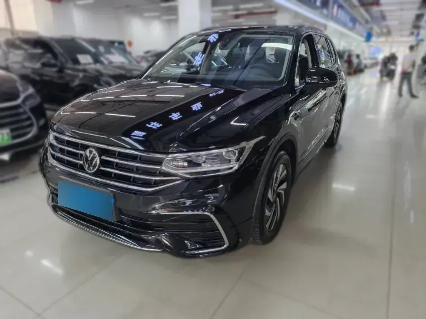 2024 Volkswagen Tiguan L 2.0T 186HP L4 7DCT