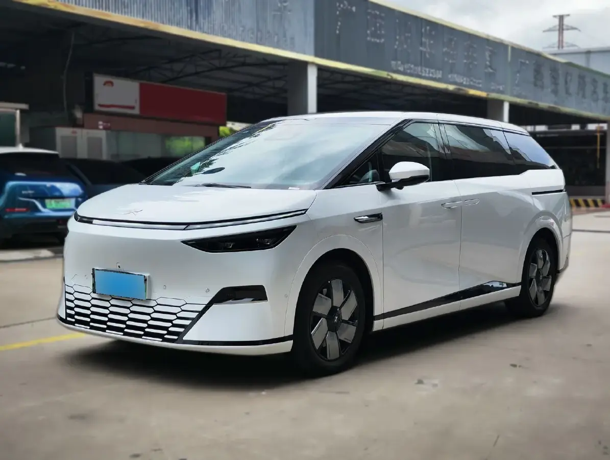 2024 Xpeng X9 BEV 101.5KWH