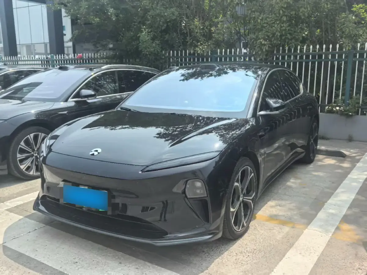 2024 NIO ET5 BEV 75KWH