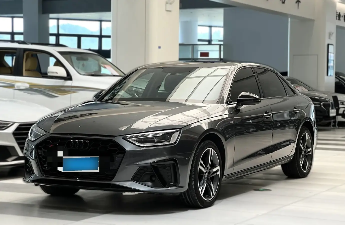 2022 Audi A4L 2.0T 190HP L4 7DCT