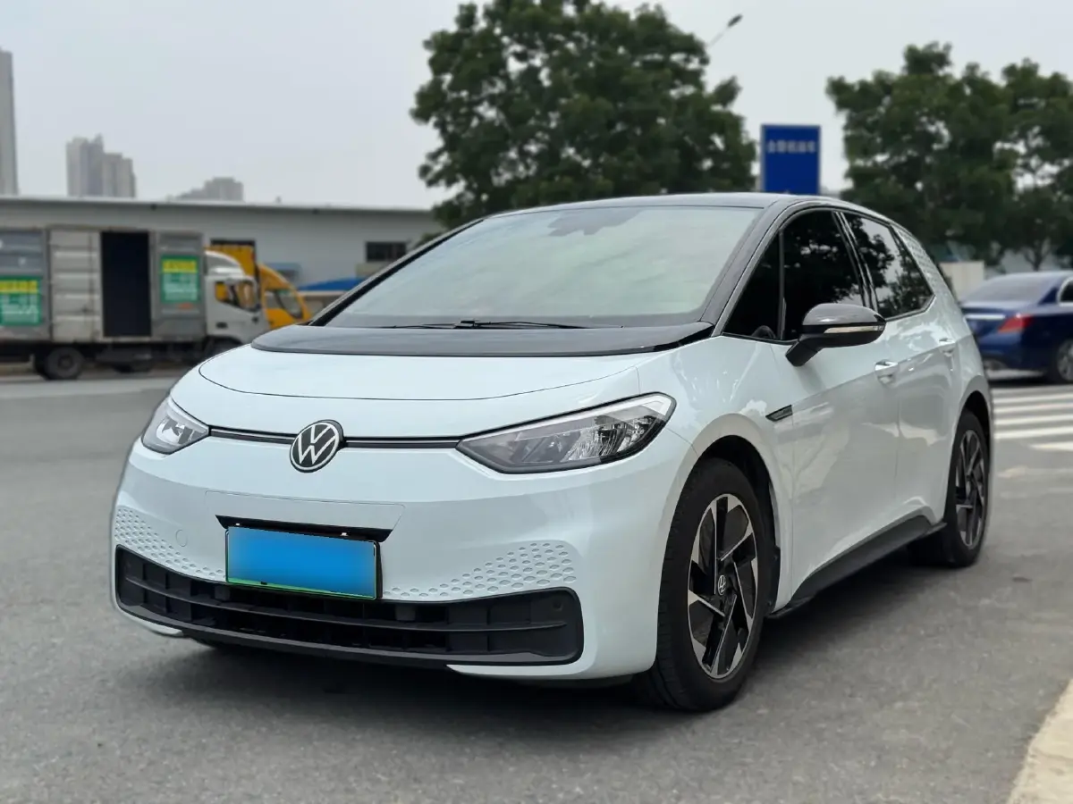 2023 Volkswagen ID.3 BEV 52.8KWH