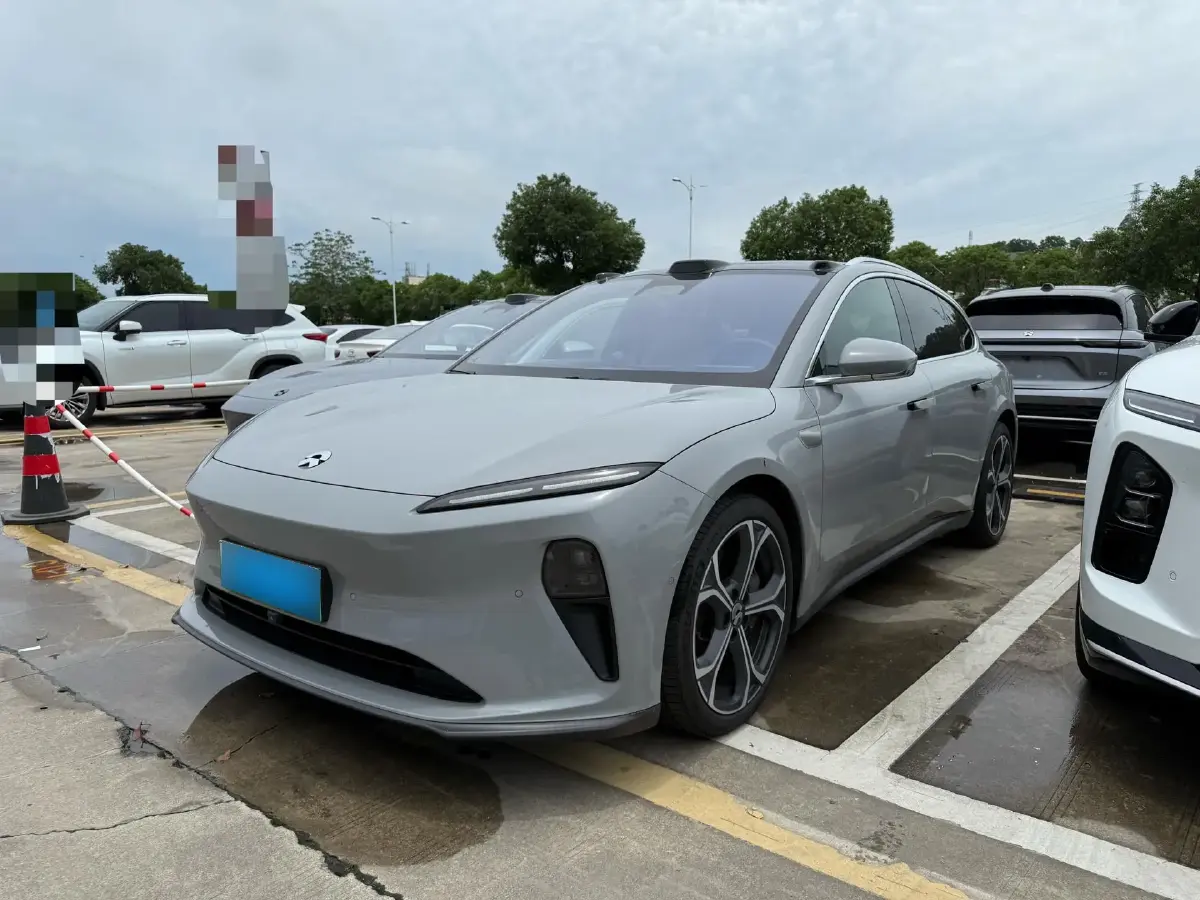 2023 NIO ET5T BEV 75KWH
