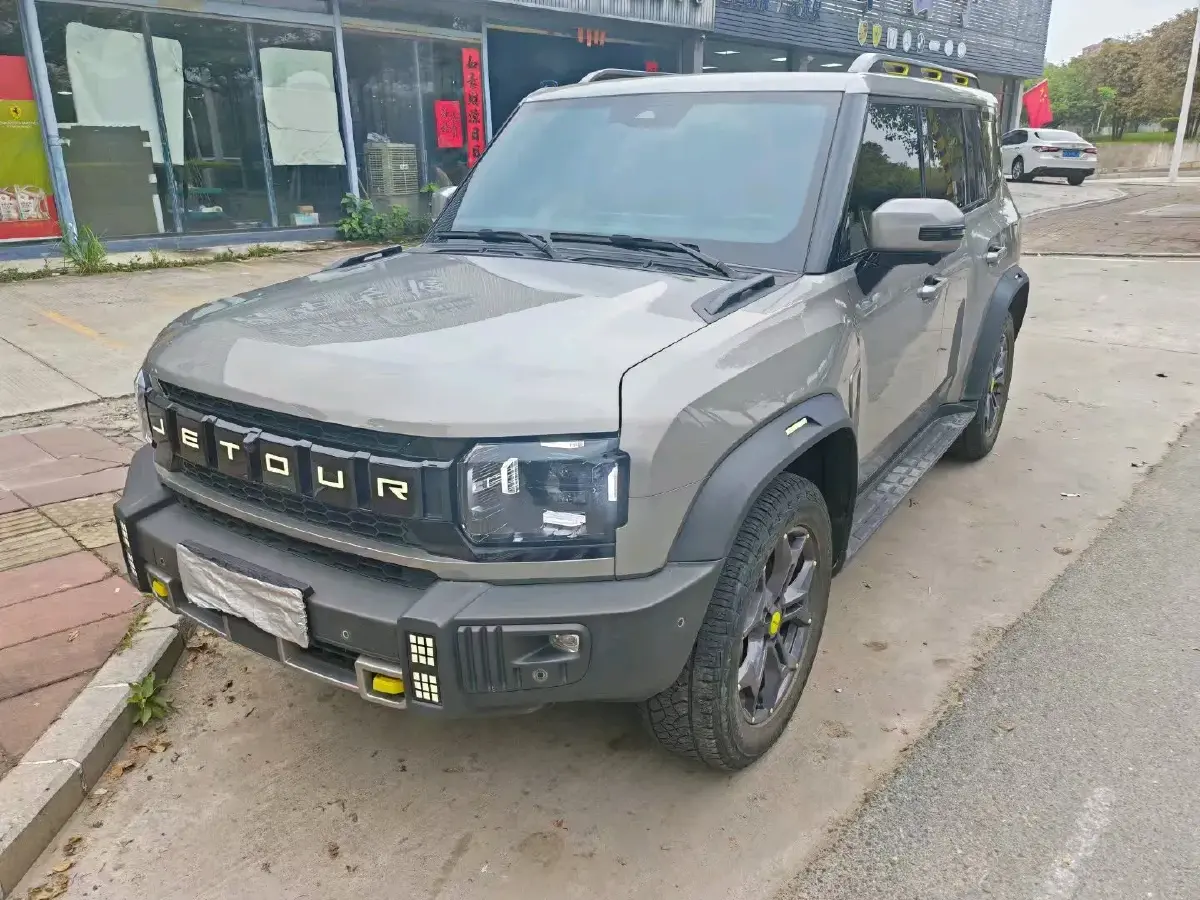 2023 Jetour Traveller 2.0T 254HP L4 7DCT