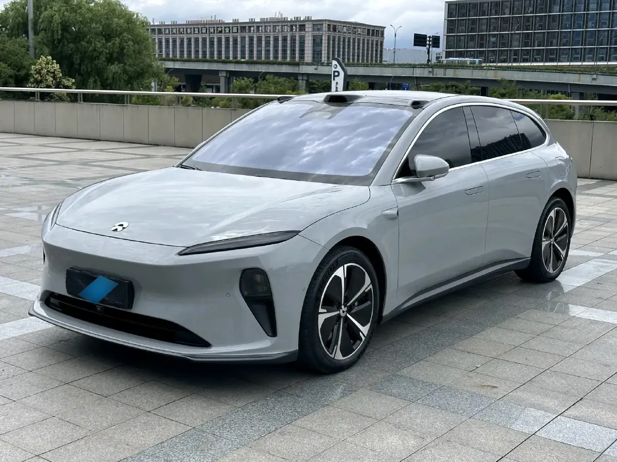 2024 NIO ET5T BEV 75KWH