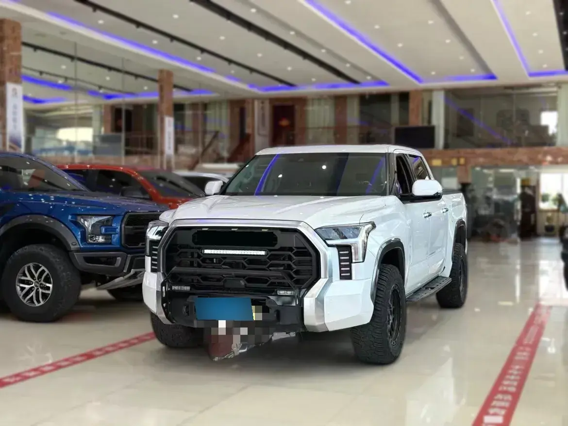 2022 Tank 300 2.0T 227HP L4 8AT