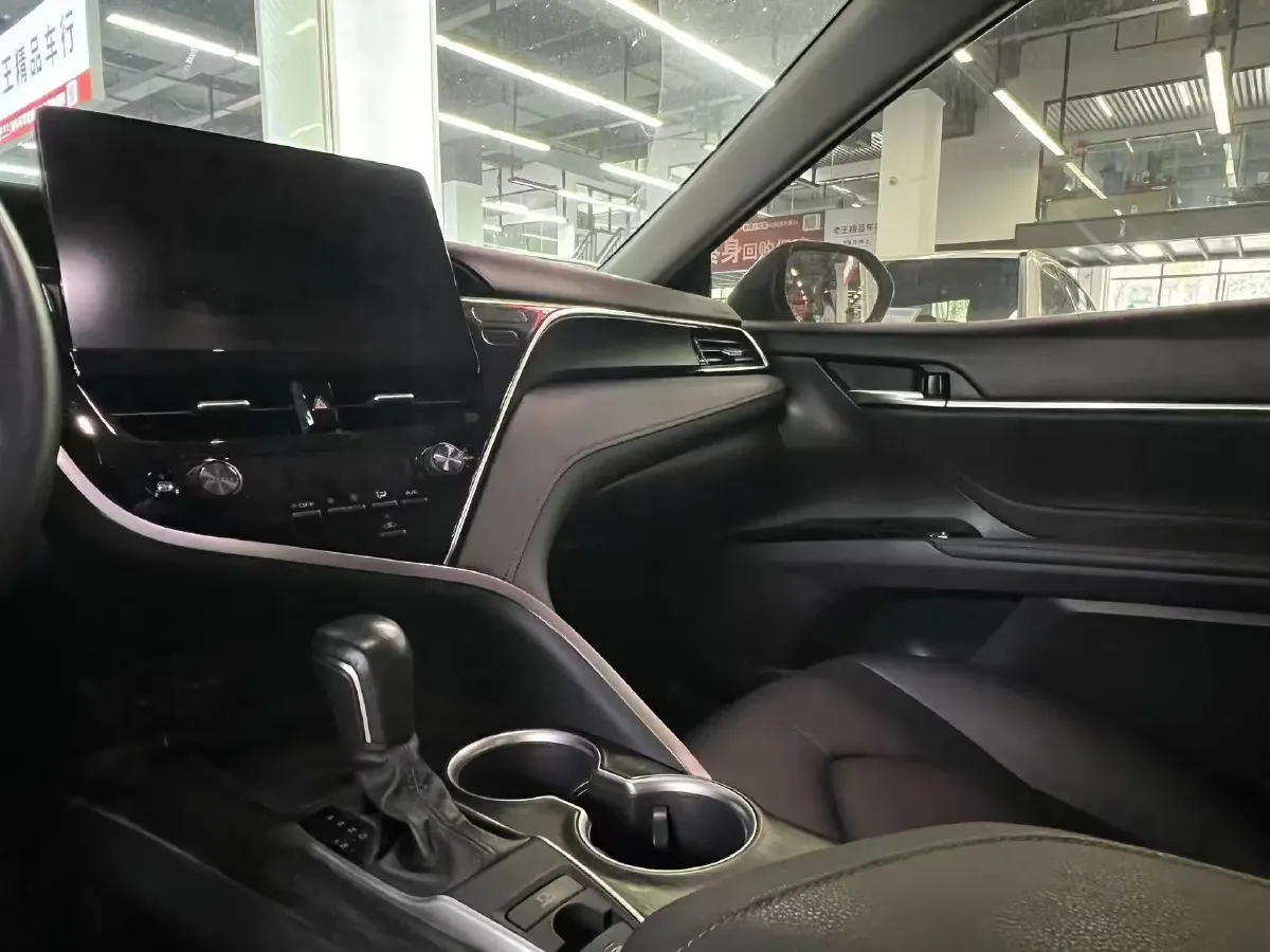 2021 Toyota Camry 2.0L 178HP L4 CVT,autocango,china used car exporter,china ev exporter,chinese used car exporter,chinese used ev exporter