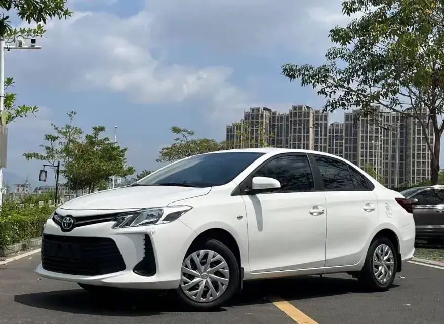2022 Toyota Vios 1.5L 112HP L4 CVT