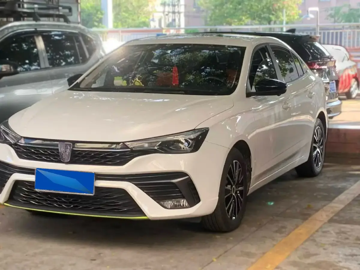 2021 Roewe i5 1.5L 120HP L4 CVT