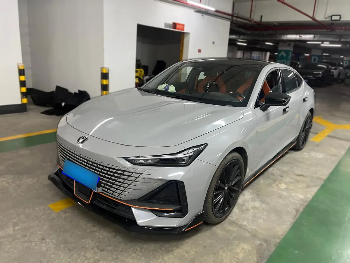 2023 ChangAn UNI-V 1.5T 188HP L4 7DCT