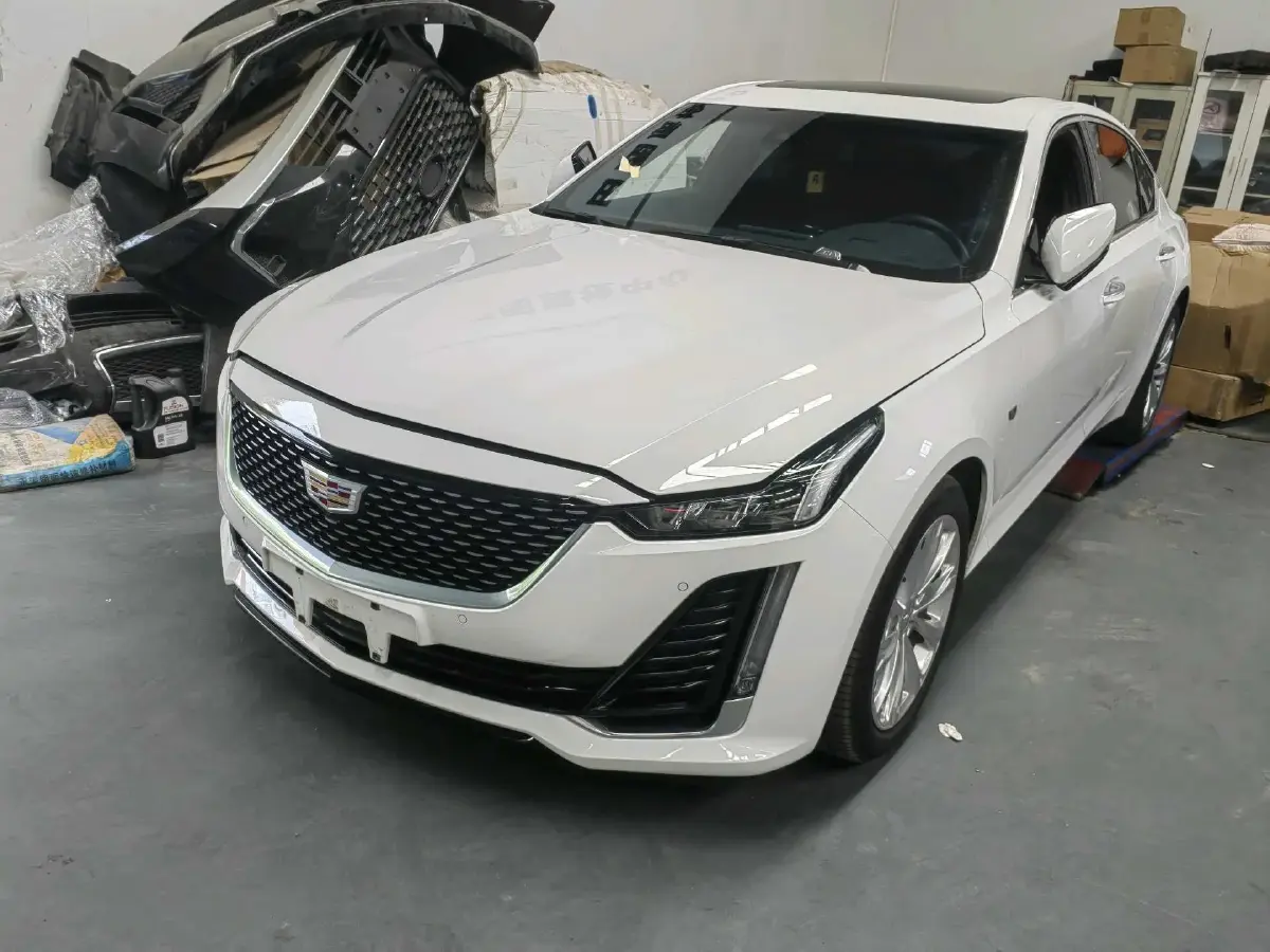 2022 Cadillac CT5 2.0T 237HP L4 10AT