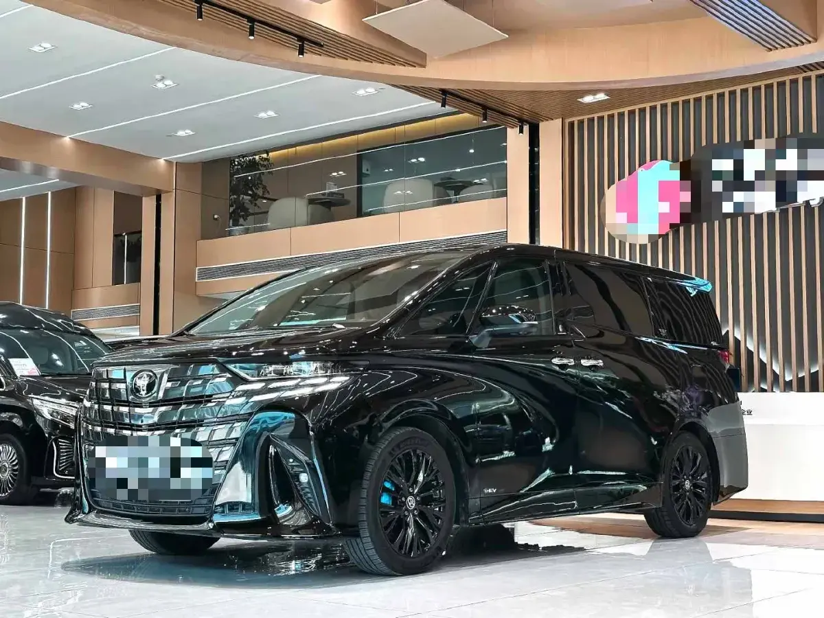 2024 Toyota Alphard 2.5L 190HP L4 E-CVT Hybrid