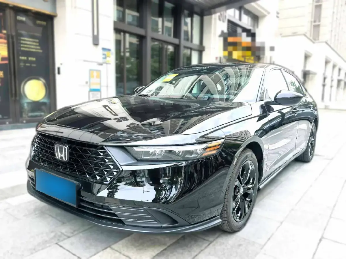 2025 Honda Accord 1.5T 192HP L4 CVT