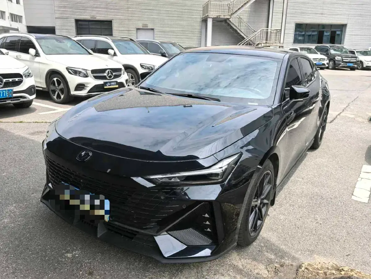 2022 ChangAn UNI-V 1.5T 188HP L4 7DCT