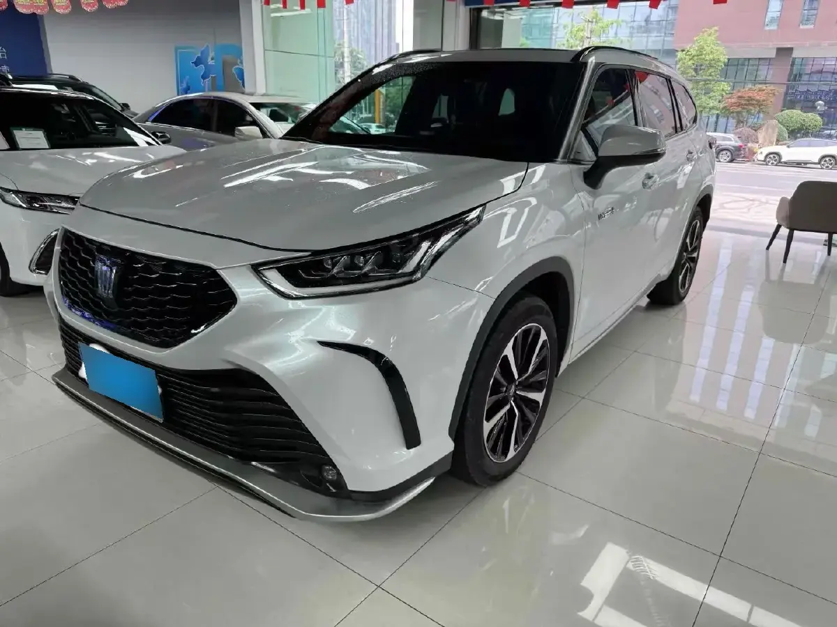 2022 Toyota Crown Kluger 2.5L 192HP L4 E-CVT Hybrid