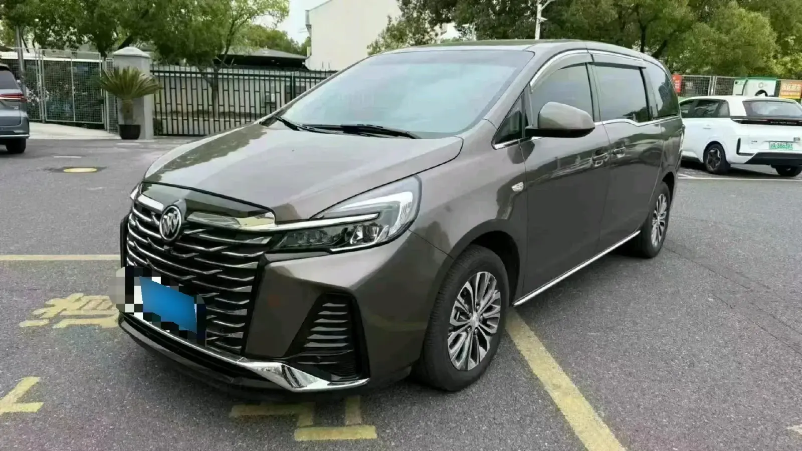 2022 Buick GL8 2.0T 237HP L4 9AT