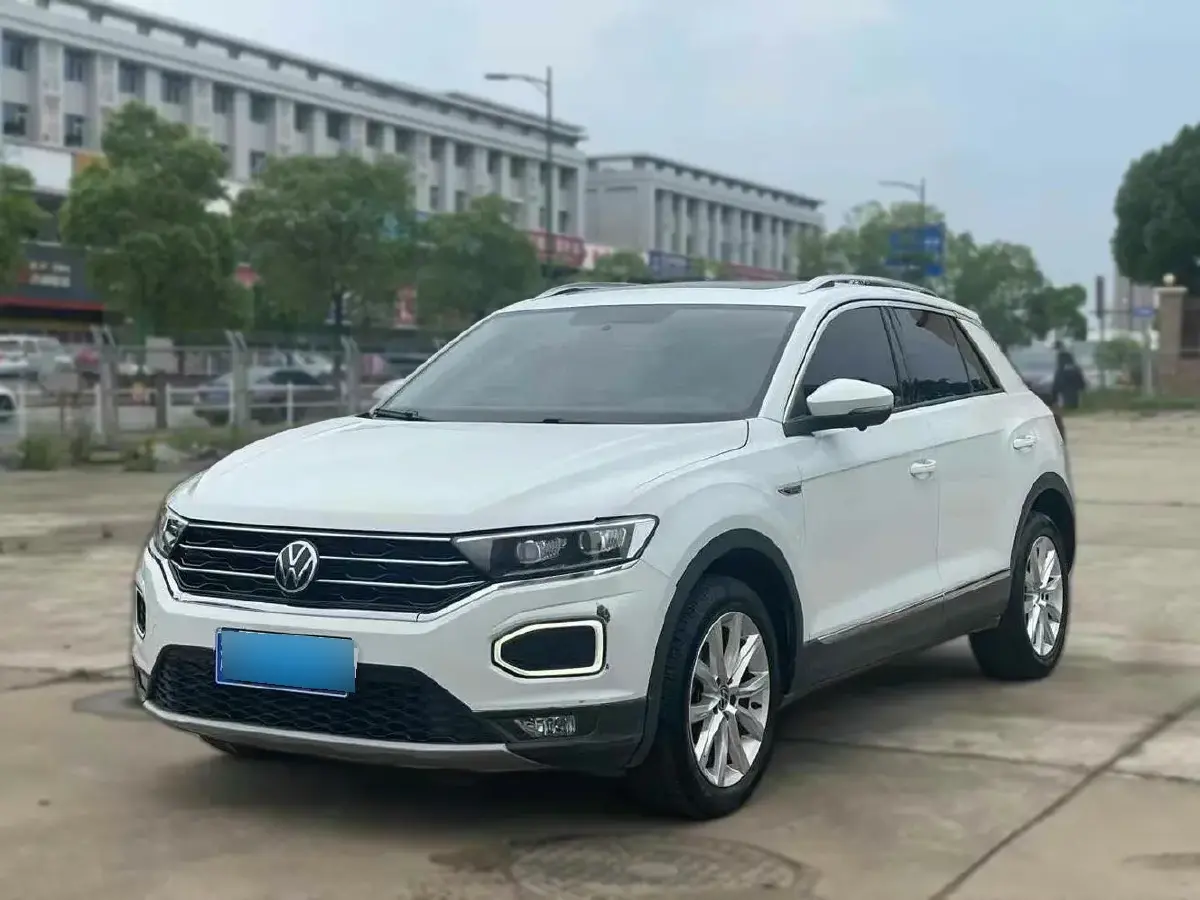 2022 Volkswagen T-Roc 1.4T 150HP L4 7DCT