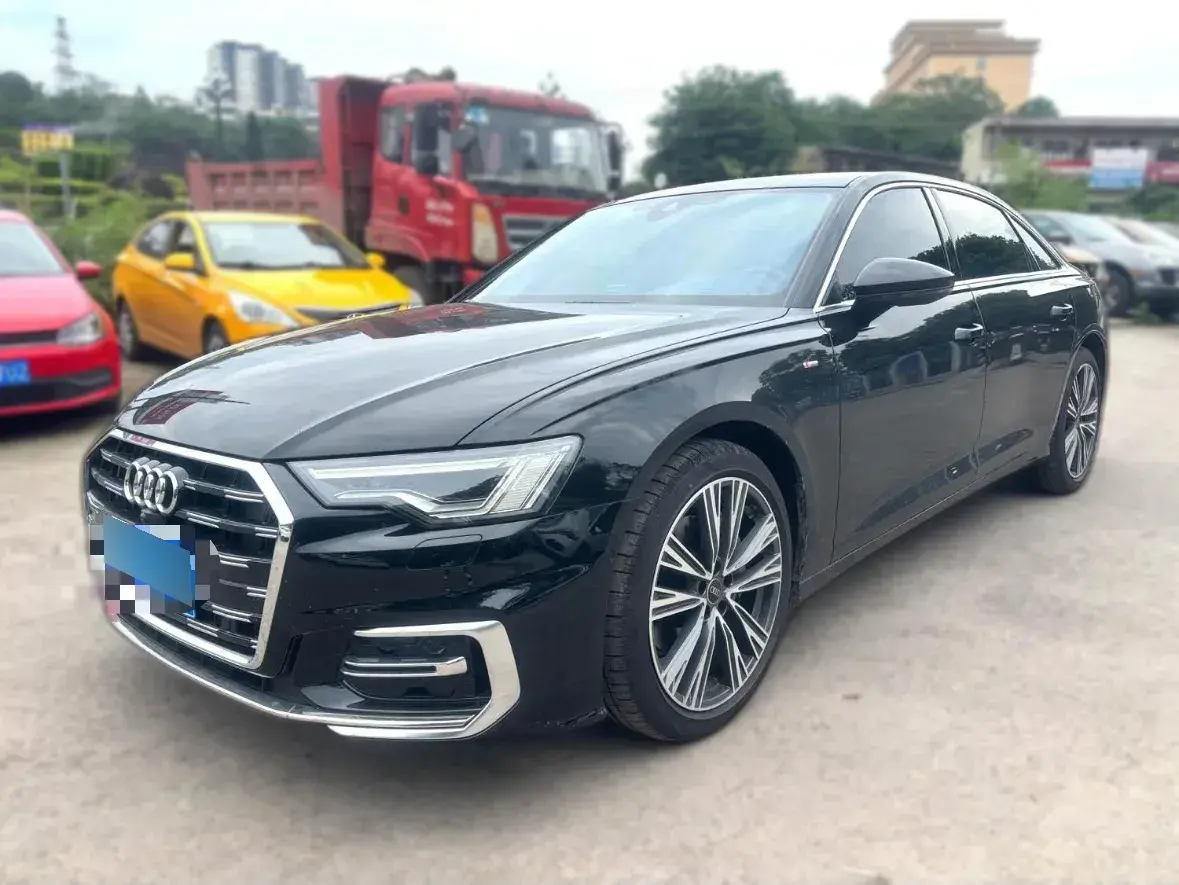 2025 Audi A6L 2.0T 245HP L4 7DCT