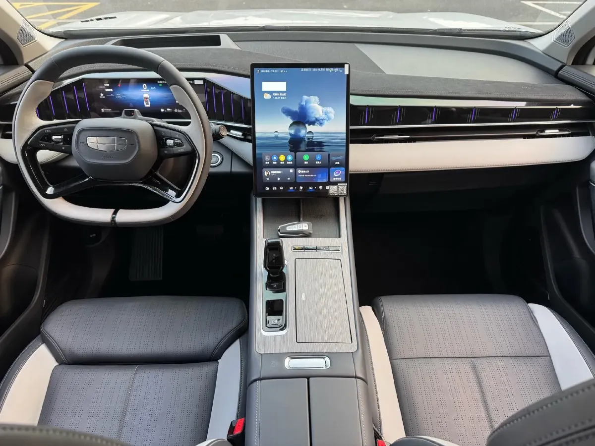 2024 Geely StarRay 1.5T 181HP L4 7DCT,autocango,china used car exporter,china ev exporter,chinese used car exporter,chinese used ev exporter