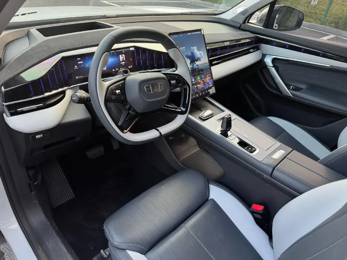 2024 Geely StarRay 1.5T 181HP L4 7DCT,autocango,china used car exporter,china ev exporter,chinese used car exporter,chinese used ev exporter